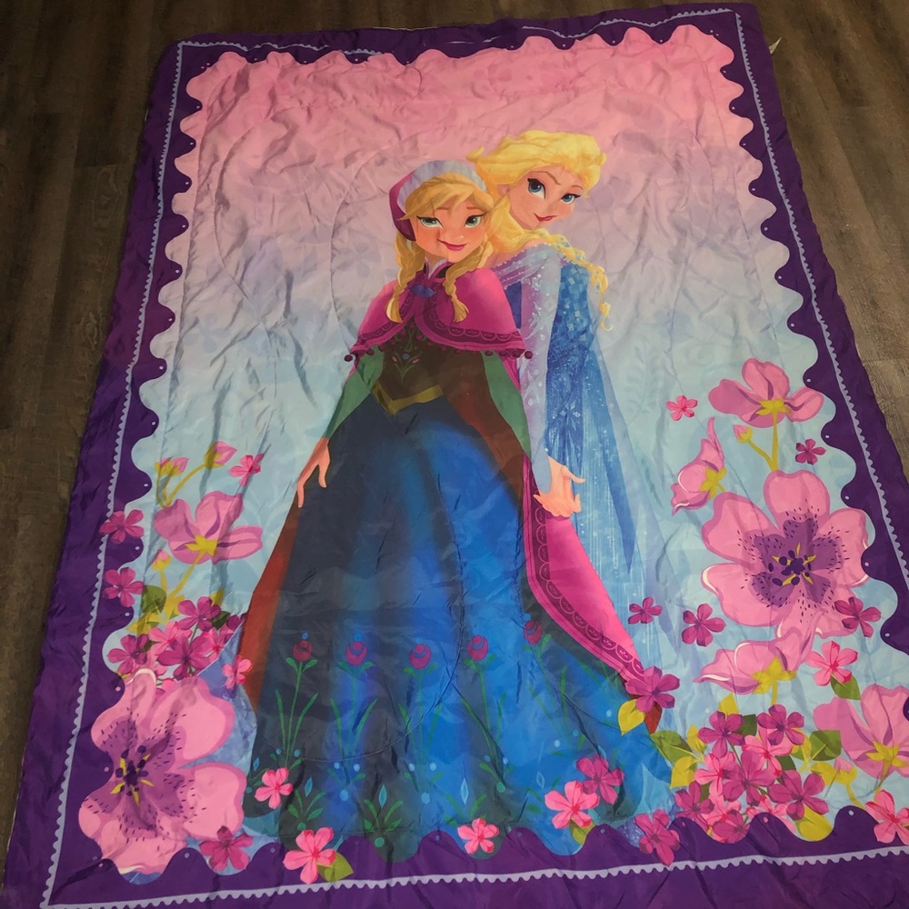 Disney frozen twin size comforter/blanket AnnaElsa